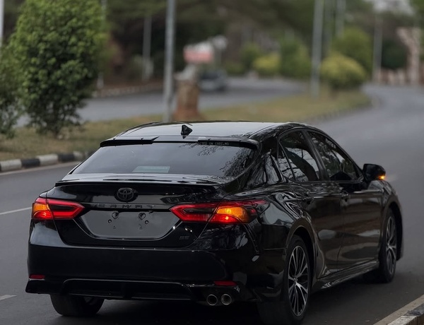 First Come First Served – Toyota Camry SE 2018 Foreign Used