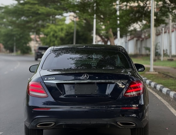 First Come First Served – Mercedes-Benz E300 2017 – Foreign Used 