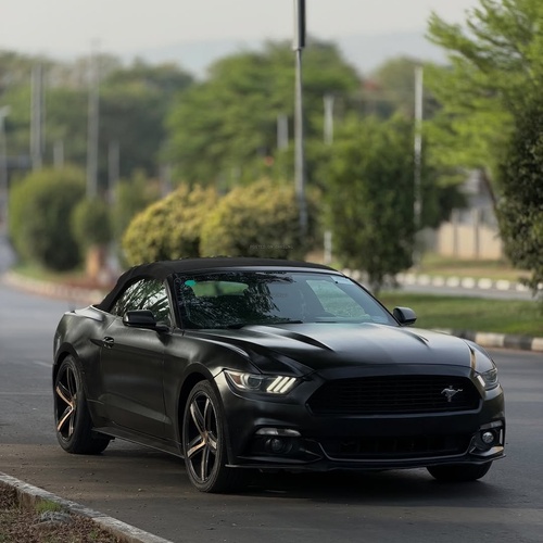 FORD MUSTANG 2015 CONVERTIBLE – SPORT CAR, CLEAN & POWERFUL