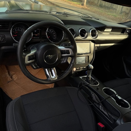 FORD MUSTANG 2015 CONVERTIBLE – SPORT CAR, CLEAN & POWERFUL