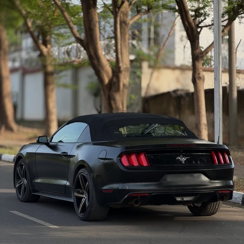 FORD MUSTANG 2015 CONVERTIBLE – SPORT CAR, CLEAN & POWERFUL