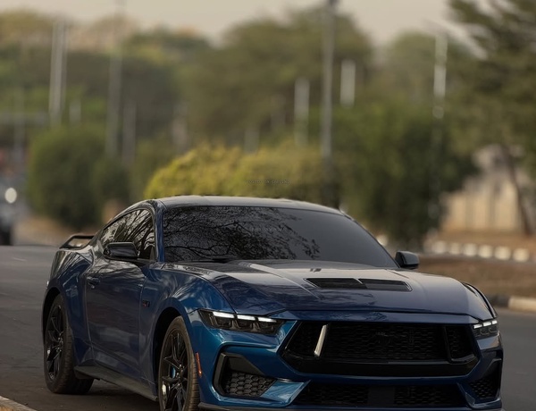 Ford Mustang GT 🇺🇸 5.0L  2024 V8 High Performance Coupe