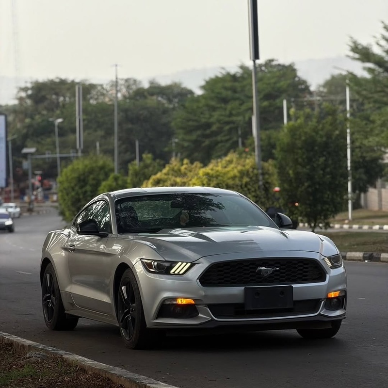 2015 FORD MUSTANG  FOREIGN USED – First Body, Excellent Condition image