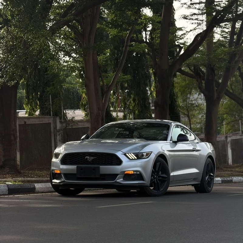 2015 FORD MUSTANG  FOREIGN USED – First Body, Excellent Condition image