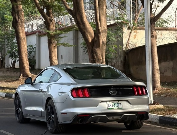 2015 FORD MUSTANG  FOREIGN USED – First Body, Excellent Condition