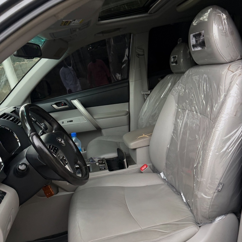 Foreign Used Toyota Highlander 2011 in Abuja image