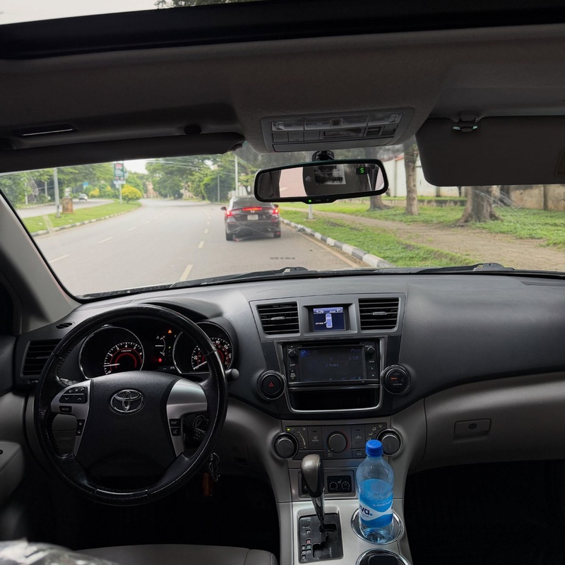 Foreign Used Toyota Highlander 2011 in Abuja image
