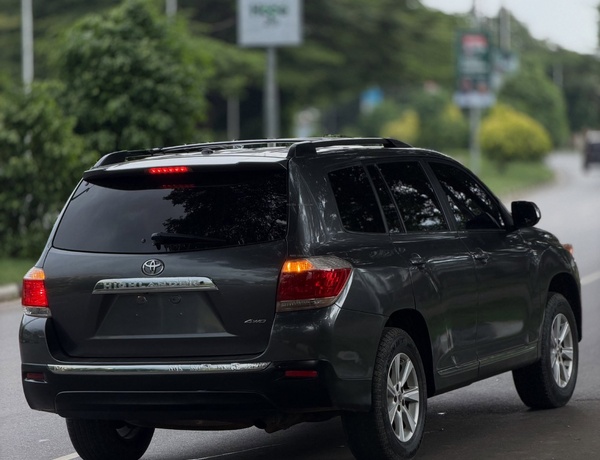 Foreign Used Toyota Highlander 2011 in Abuja