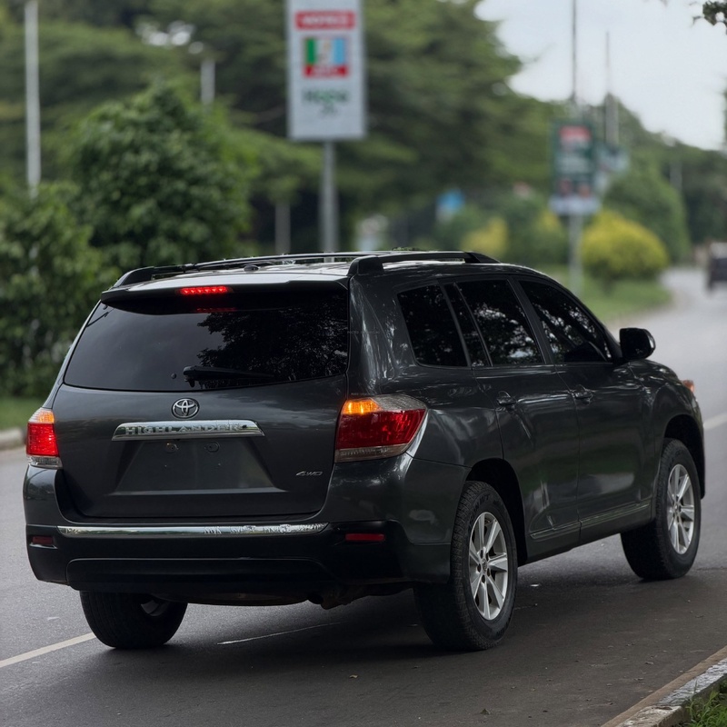 Foreign Used Toyota Highlander 2011 in Abuja image