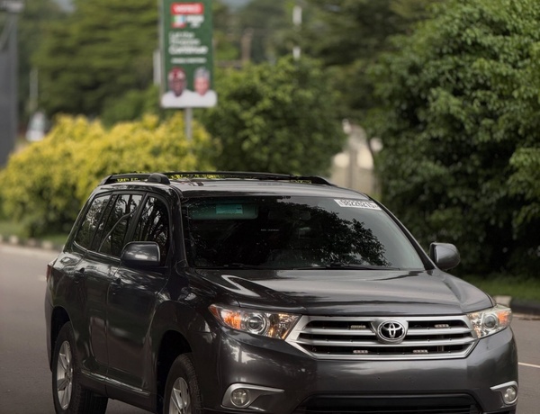 Foreign Used Toyota Highlander 2011 in Abuja