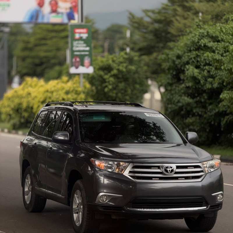 Foreign Used Toyota Highlander 2011 in Abuja image
