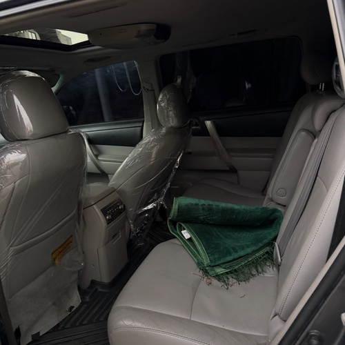 Foreign Used Toyota Highlander 2011 in Abuja