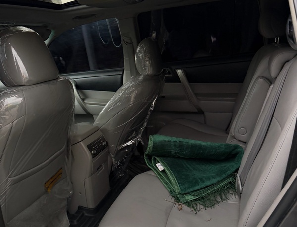 Foreign Used Toyota Highlander 2011 in Abuja