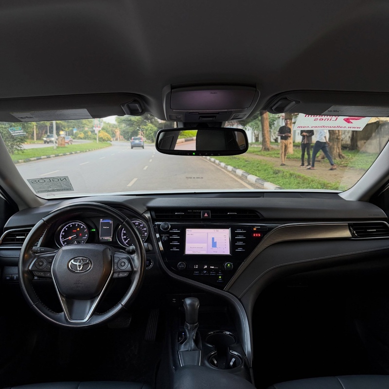 Foreign Used 2019 Toyota Camry SE For Sale image