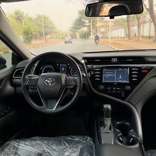 Foreign Used 2021 Toyota Camry for Sale In Abuja