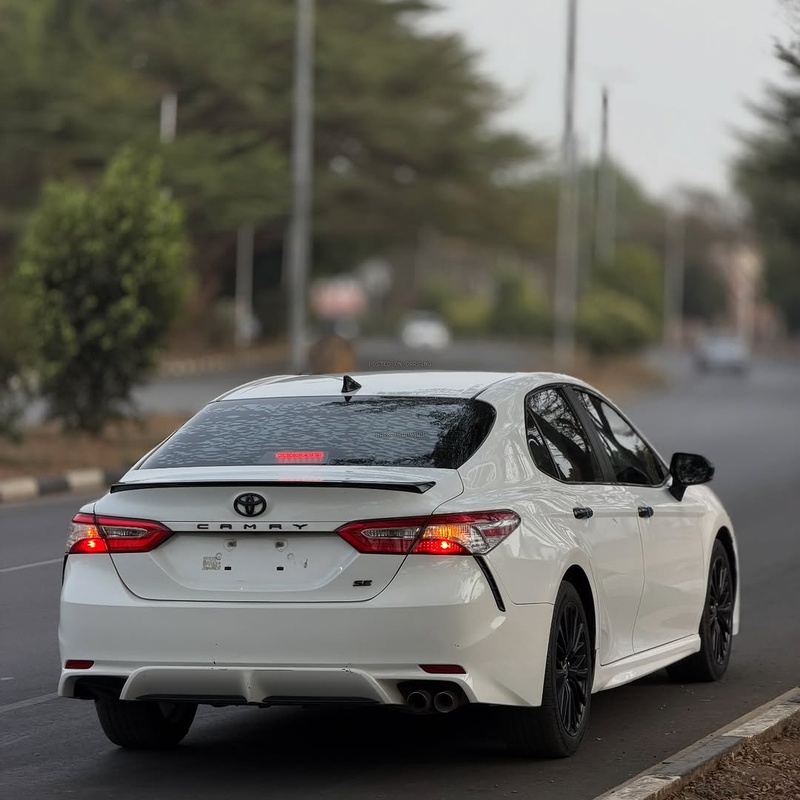 Foreign Used 2021 Toyota Camry for Sale In Abuja image