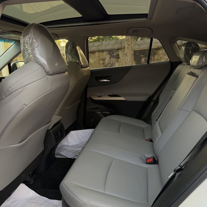 Foreign Used 2022 Toyota Venza for Sale In Abuja image