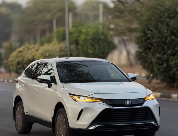 Foreign Used 2022 Toyota Venza for Sale In Abuja