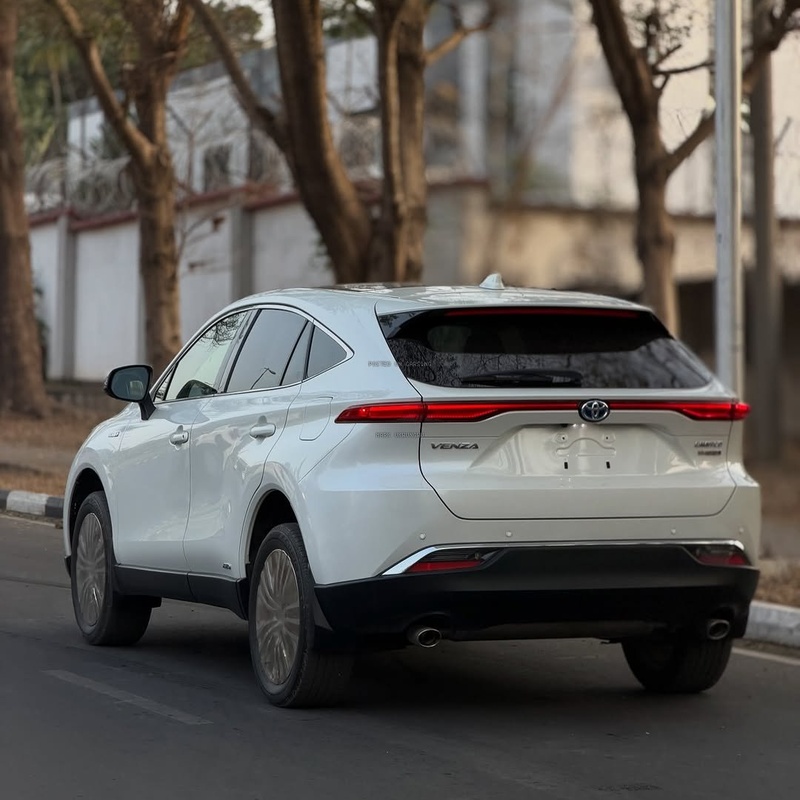 Foreign Used 2022 Toyota Venza for Sale In Abuja image