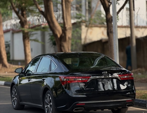 2016 TOYOTA AVALON XLE – FOREIGN USED | FULL SIZE LUXURY SEDAN