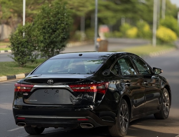 2016 TOYOTA AVALON XLE – FOREIGN USED | FULL SIZE LUXURY SEDAN
