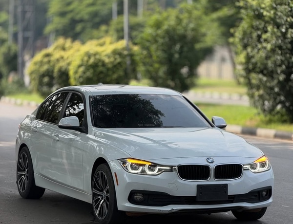 Foreign Used BMW 320i 2019– Executive Comfort Sedan
