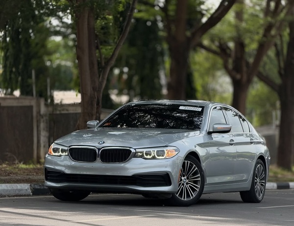 2019 BMW 530i – FOREIGN USED | EXECUTIVE LUXURY SEDAN