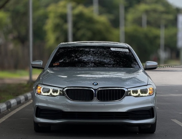 2019 BMW 530i – FOREIGN USED | EXECUTIVE LUXURY SEDAN