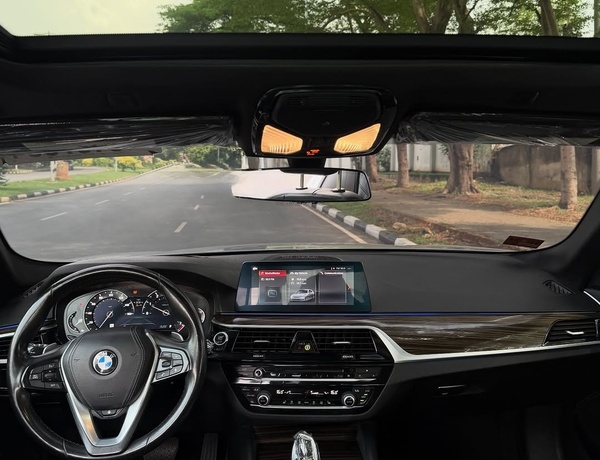 2019 BMW 530i – FOREIGN USED | EXECUTIVE LUXURY SEDAN