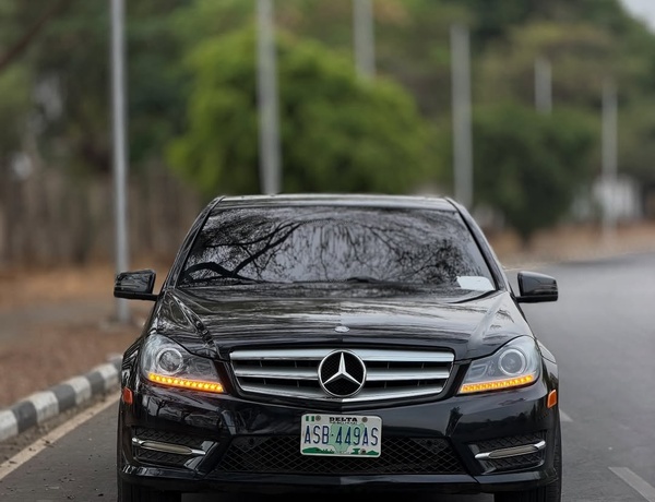 Foreign Used Mercedes-Benz C300 – 2013 for Sale in Abuja