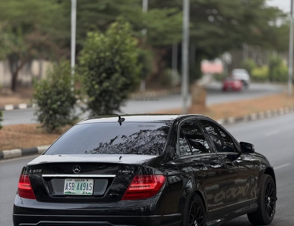 Foreign Used Mercedes-Benz C300 – 2013 for Sale in Abuja