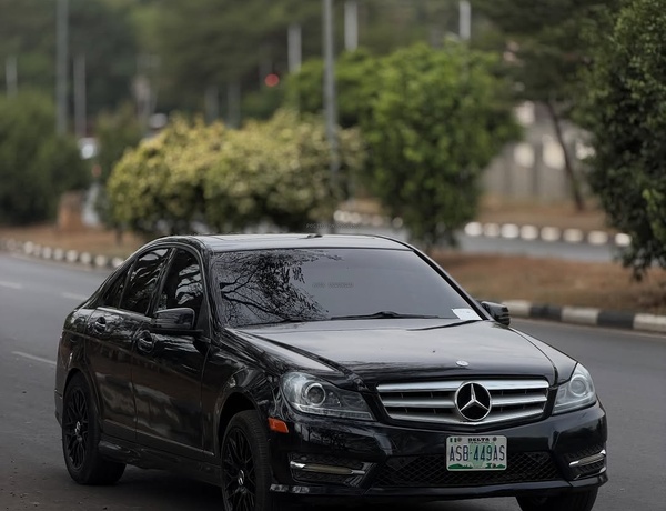 Foreign Used Mercedes-Benz C300 – 2013 for Sale in Abuja