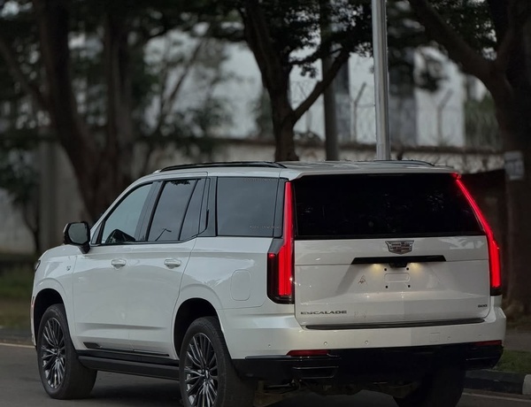 FOREIGN USED 2025 CADILLAC ESCALADE 600 FOR SALE