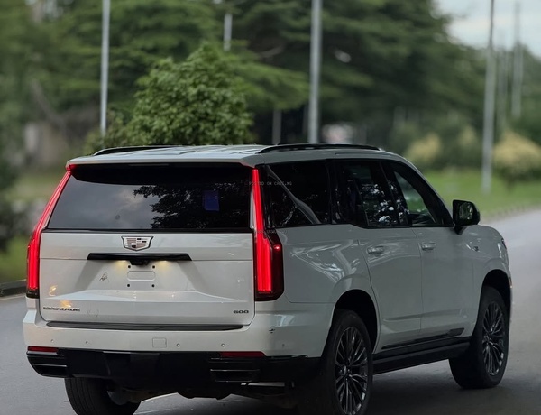 FOREIGN USED 2025 CADILLAC ESCALADE 600 FOR SALE