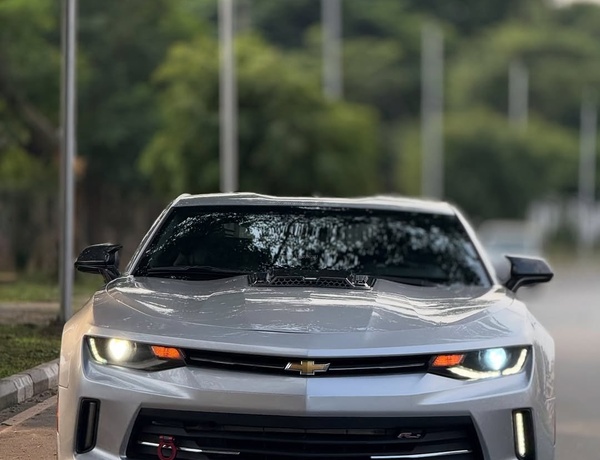 Foreign Used Camaro RS 2023– Bold, Sporty & Eye Catching