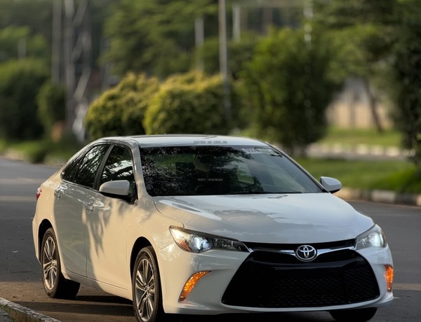 Foreign Used Toyota Camry SE 2017 – Durable & Daily Use Ready