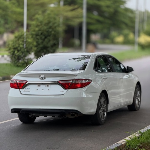 Foreign Used Toyota Camry SE 2017– Reliable & Affordable Sedan