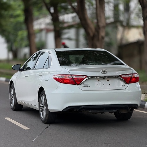 Foreign Used Toyota Camry SE 2017– Reliable & Affordable Sedan