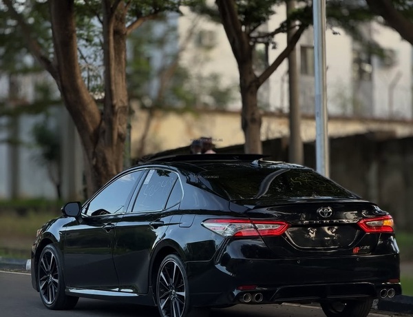 Foreign Used Toyota Camry XSE 2018– Buy & Drive No Issues