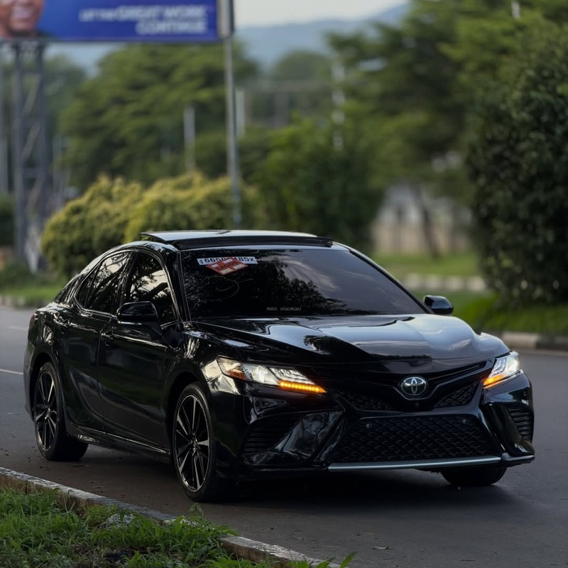 Foreign Used Toyota Camry XSE 2018– Buy & Drive No Issues image