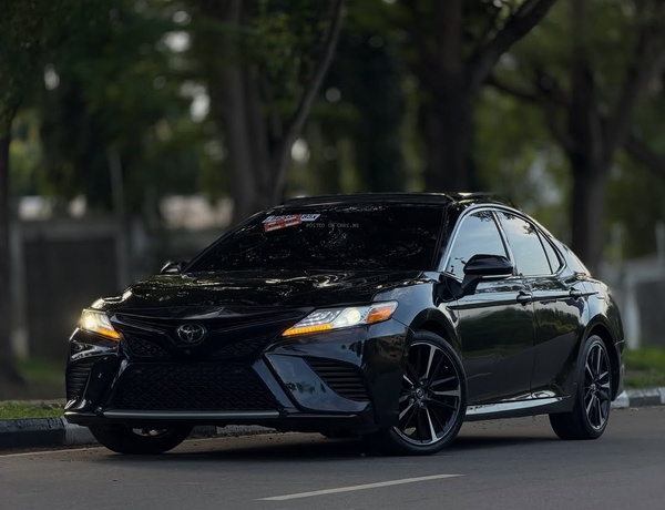 Foreign Used Toyota Camry XSE 2018– Buy & Drive No Issues