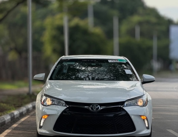 2017 TOYOTA CAMRY XSE – FOREIGN USED | SPORT LUXURY SEDAN