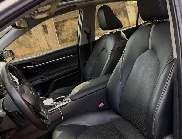 2018 TOYOTA CAMRY XSE – FOREIGN USED | PREMIUM SPORT LUXURY SEDAN