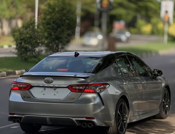2018 TOYOTA CAMRY XSE – FOREIGN USED | PREMIUM SPORT LUXURY SEDAN