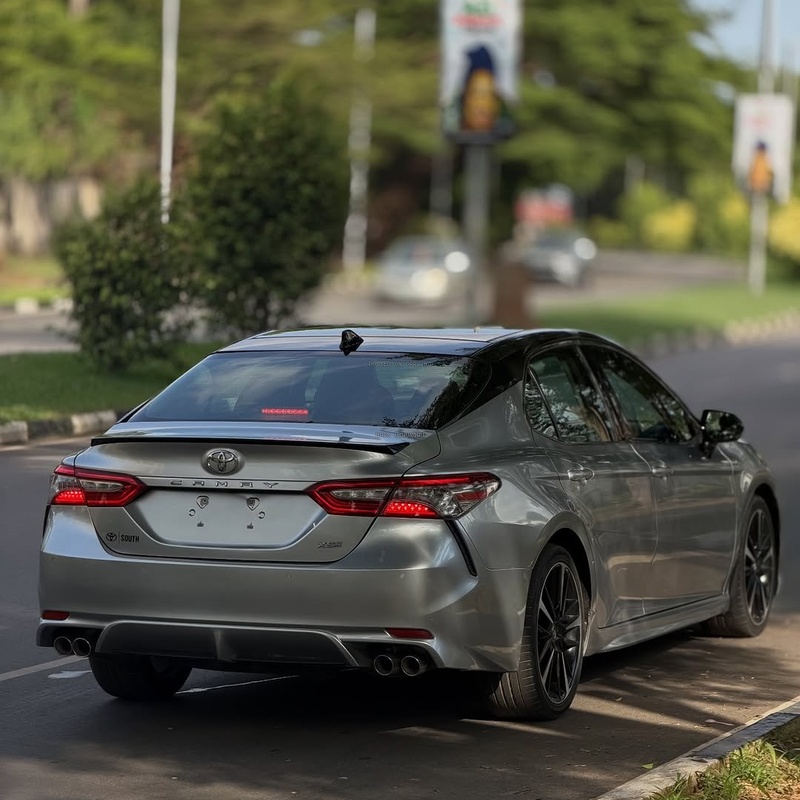 2018 TOYOTA CAMRY XSE – FOREIGN USED | PREMIUM SPORT LUXURY SEDAN image