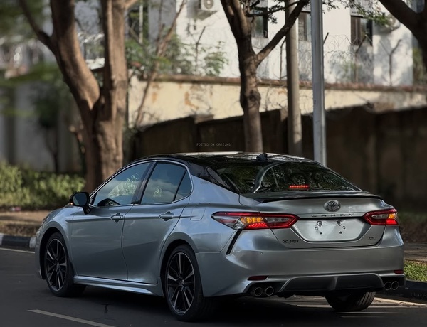 2018 TOYOTA CAMRY XSE – FOREIGN USED | PREMIUM SPORT LUXURY SEDAN