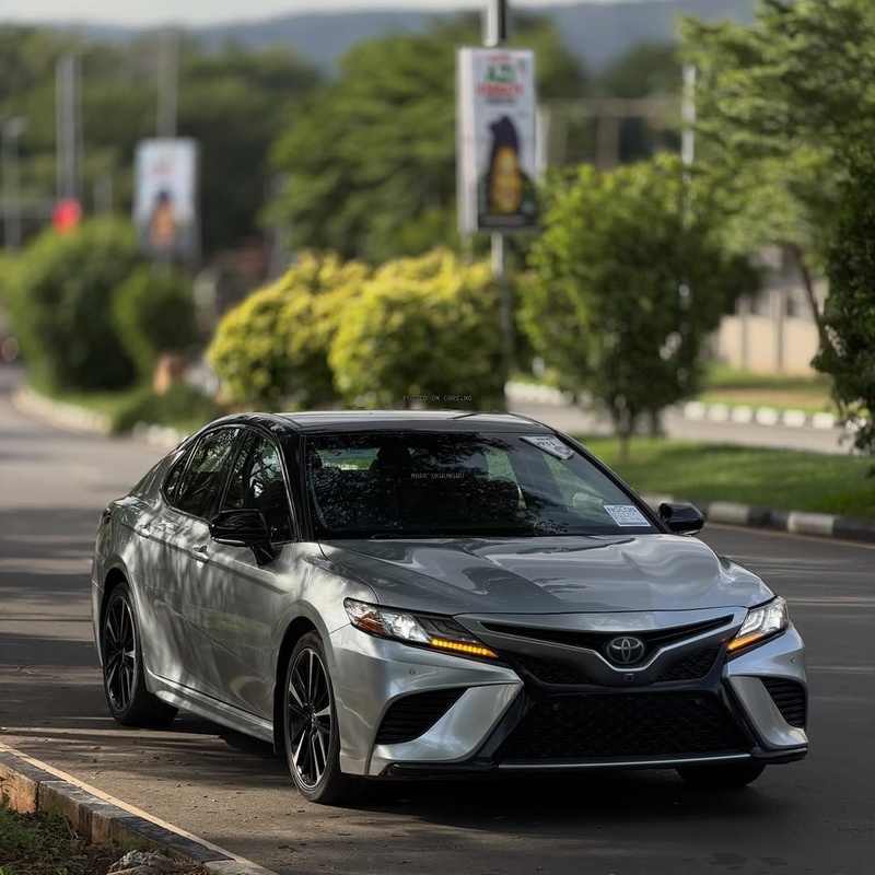 2018 TOYOTA CAMRY XSE – FOREIGN USED | PREMIUM SPORT LUXURY SEDAN image