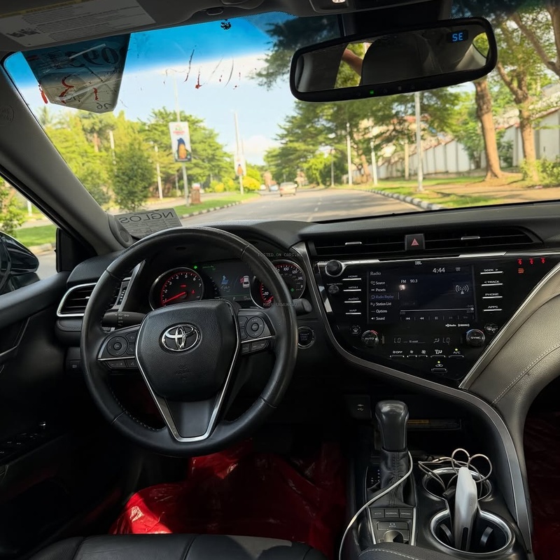 2018 TOYOTA CAMRY XSE – FOREIGN USED | PREMIUM SPORT LUXURY SEDAN image