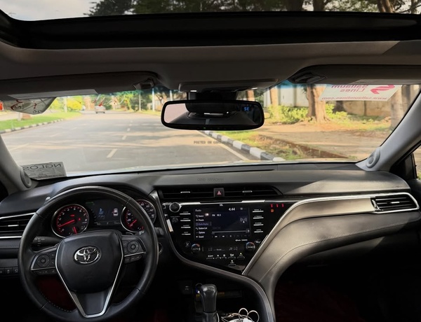2018 TOYOTA CAMRY XSE – FOREIGN USED | PREMIUM SPORT LUXURY SEDAN
