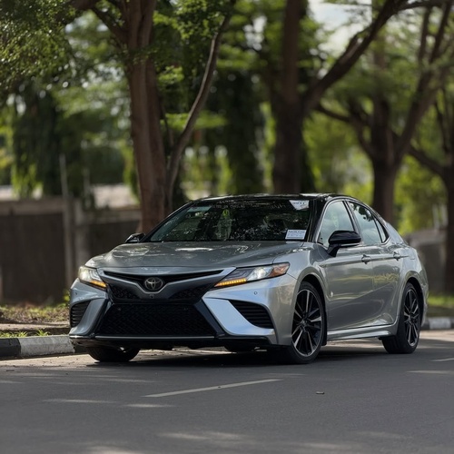 2018 TOYOTA CAMRY XSE – FOREIGN USED | PREMIUM SPORT LUXURY SEDAN
